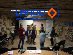 Навыки эффективного общения для подростков в Lando.lv